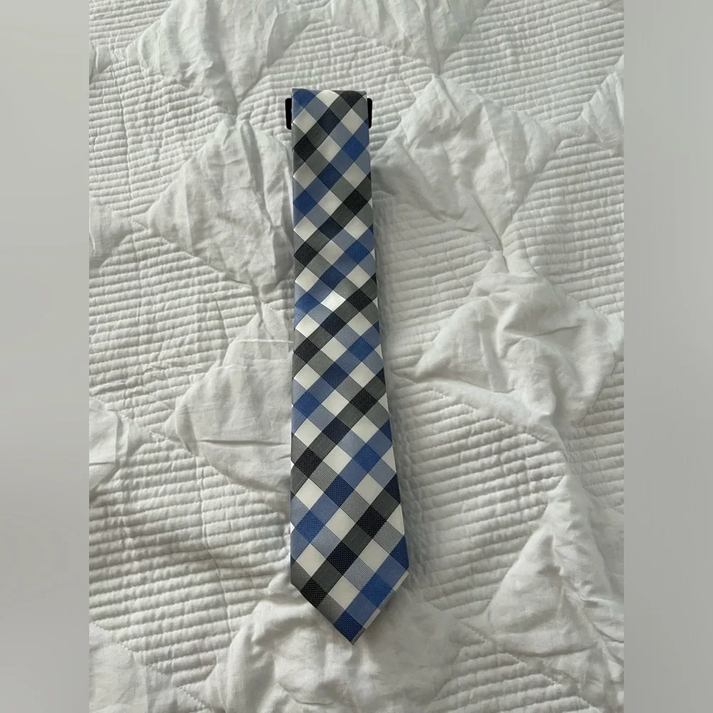 Bundle of ties, Kenneth Cole, Tommy Hilfiger, Custom Shop and more